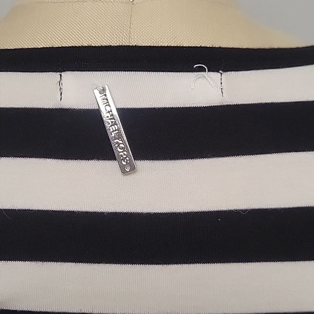 Michael Kors T-Shirt Dress. Size S - Picture 2 of 4